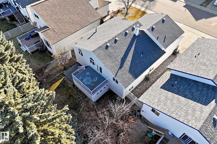 Property Photo:  22 Lakewood Cove  AB T7X 4B4 