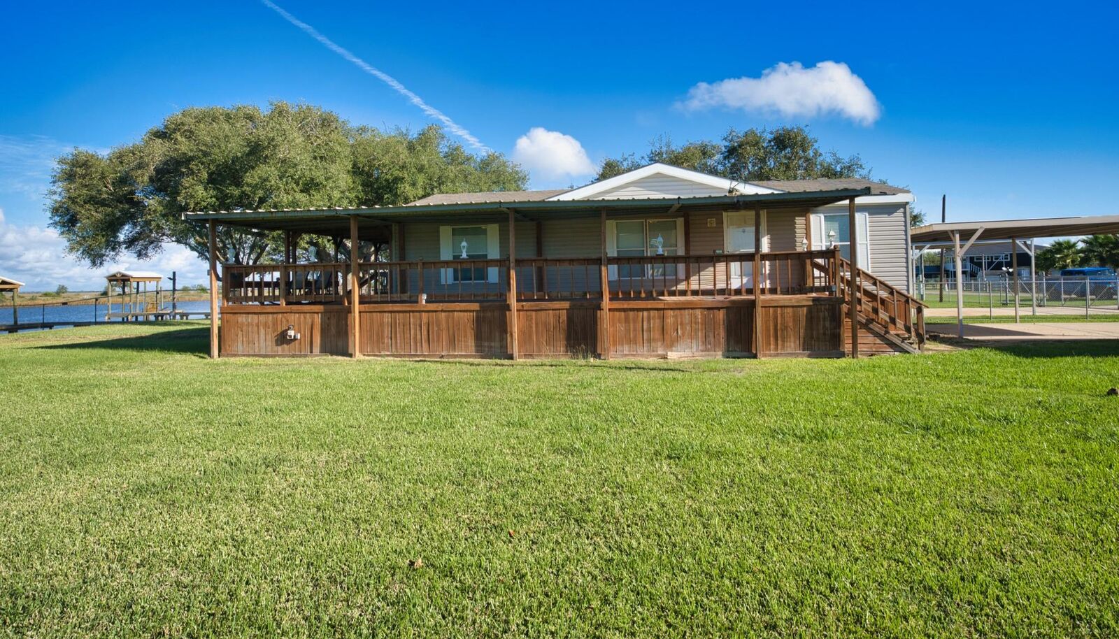 Property Photo:  5582 County Road 469  TX 77422 