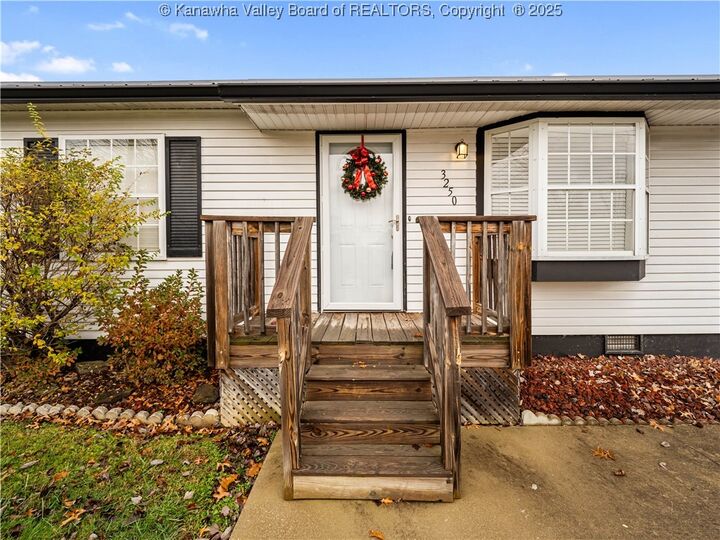 Property Photo:  3250 Putnam Avenue  WV 25526 