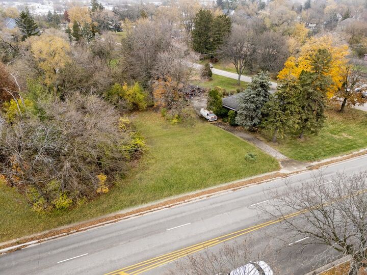Property Photo: 10/11 Maple Avenue IL 60515