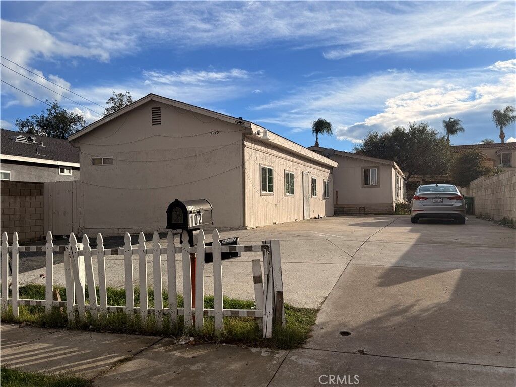 Property Photo:  1240 E Street  CA 92882 