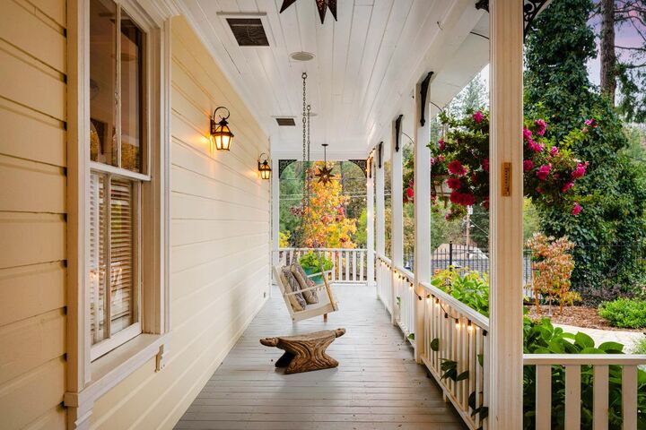 Property Photo: 990 Thompson Way CA 95667