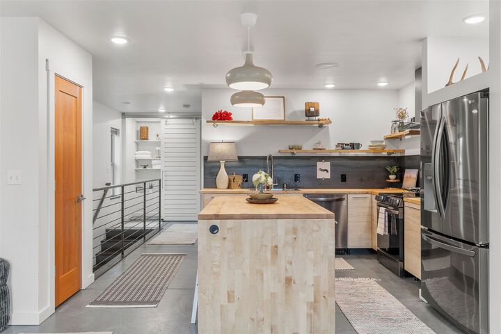 Property Photo: 983 Kemp Street MT 59801