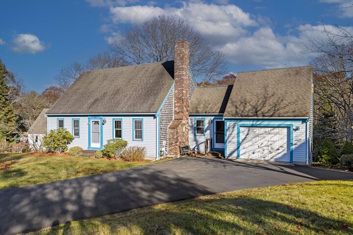 Property Photo:  23 Meadowood Ln  MA 02536 