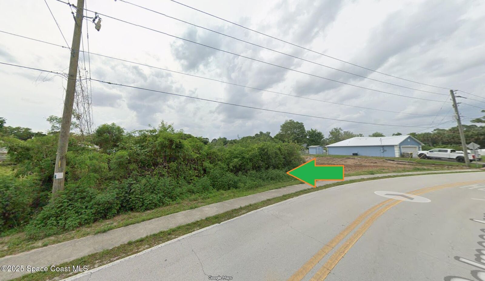 Property Photo: 7450 Calmoso Avenue FL 32927