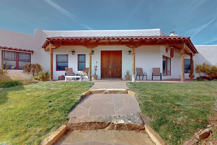 Property Photo: 91 Calle Mirador NM 87557-2740