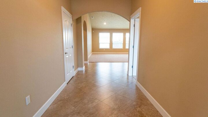 Property Photo:  5406 Fayette Lane  WA 99301 