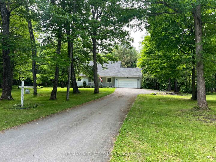 249 Bracken Avenue  Drummond/North Elmsley ON K7A 4S4 photo