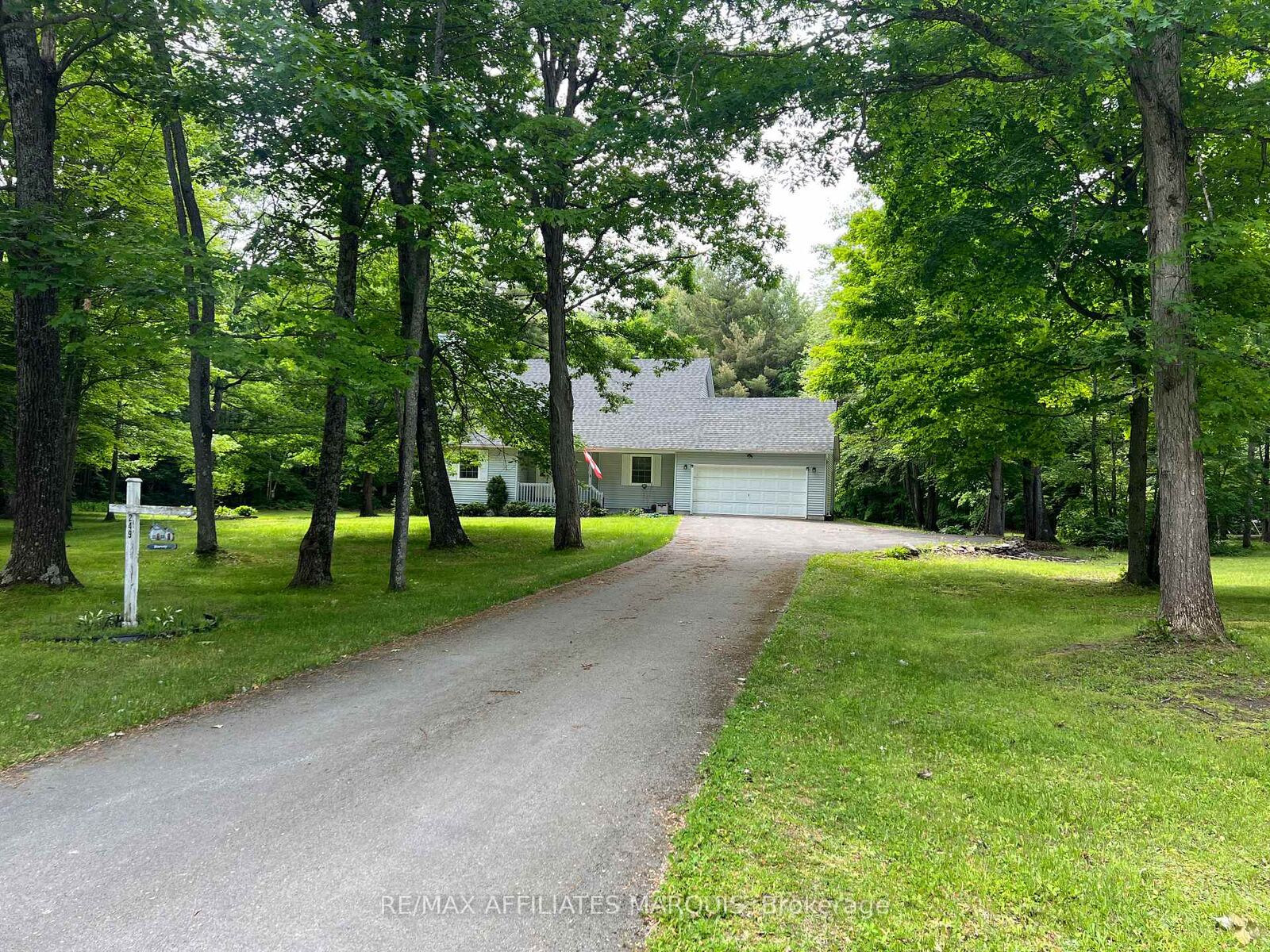 Photo de la propriété:  249 Bracken Avenue  ON K7A 4S4 