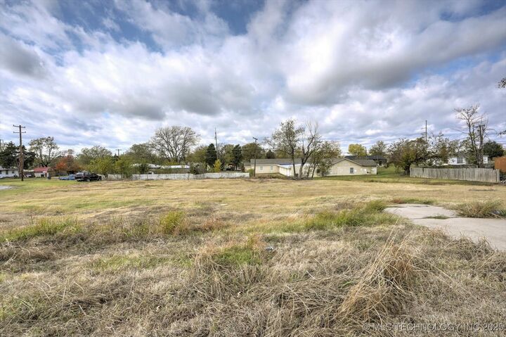 Property Photo:  904 N 9th Street  OK 74066 