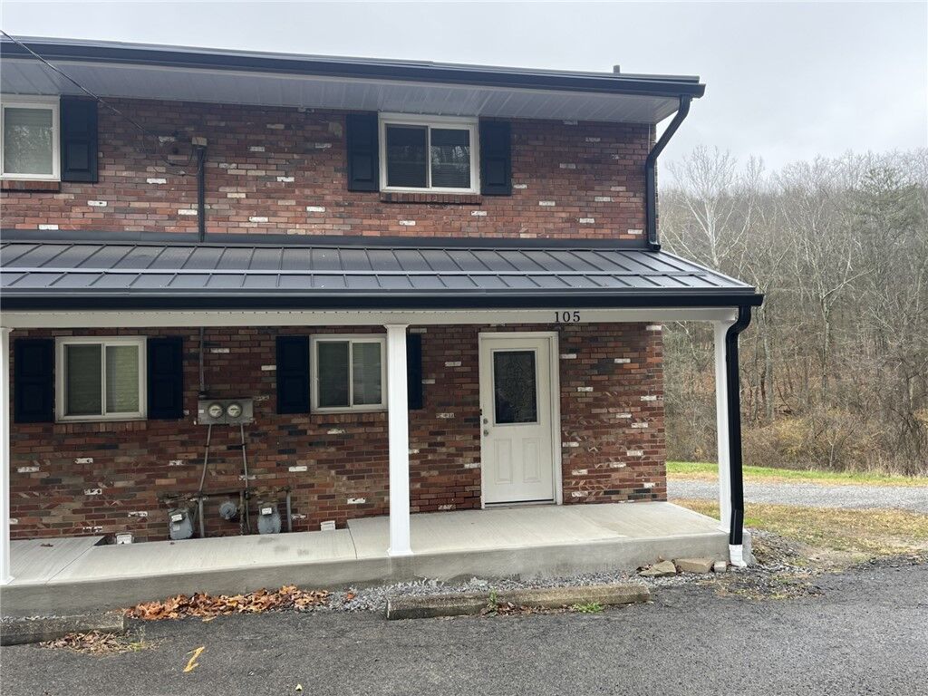 Property Photo:  20 Russellton Dorseyville Rd 105  PA 15024 