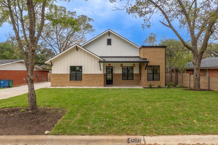 Property Photo: 4510 Pack Saddle Pass TX 78745