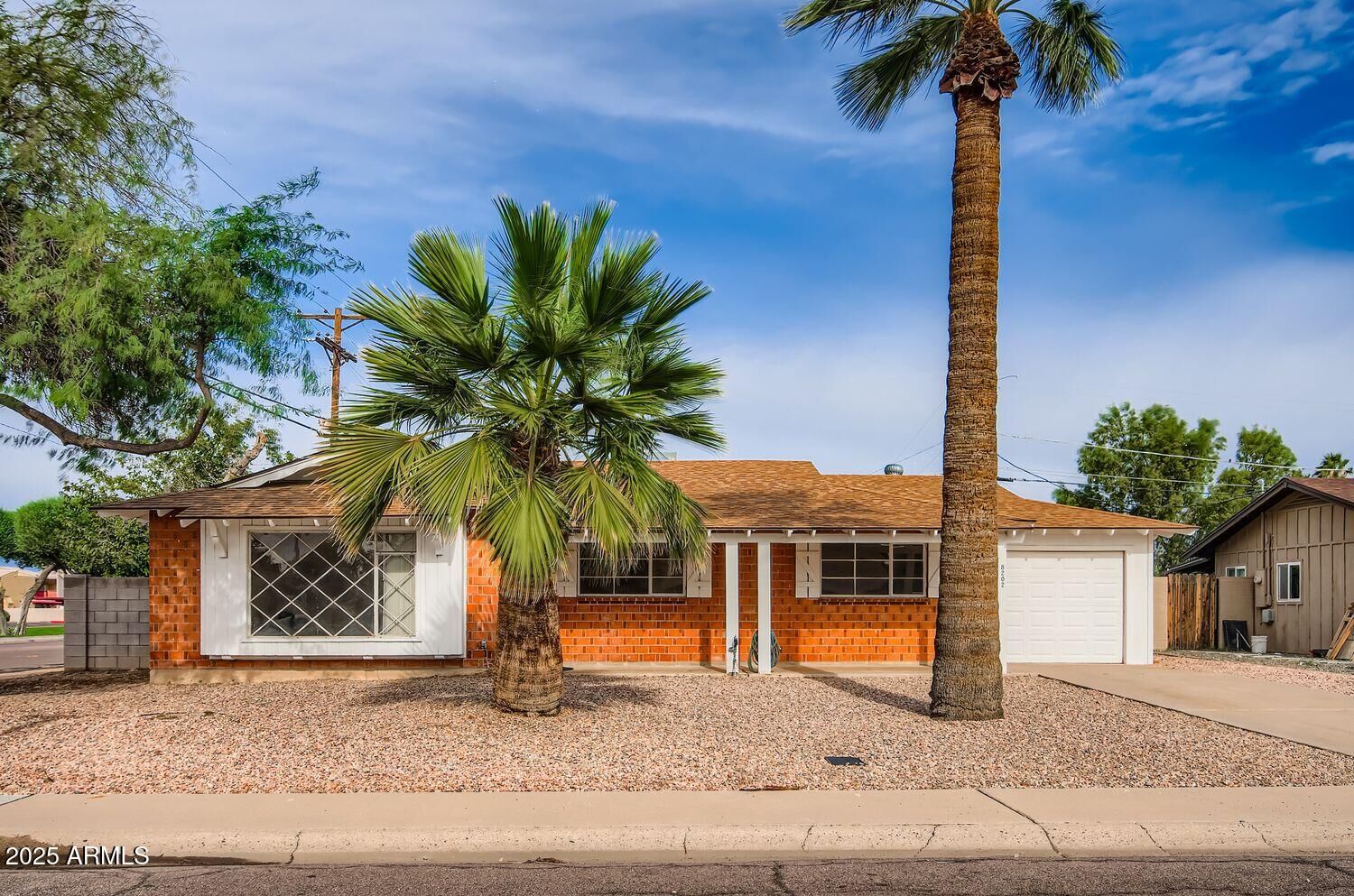 Property Photo: 8202 E Montecito Avenue AZ 85251