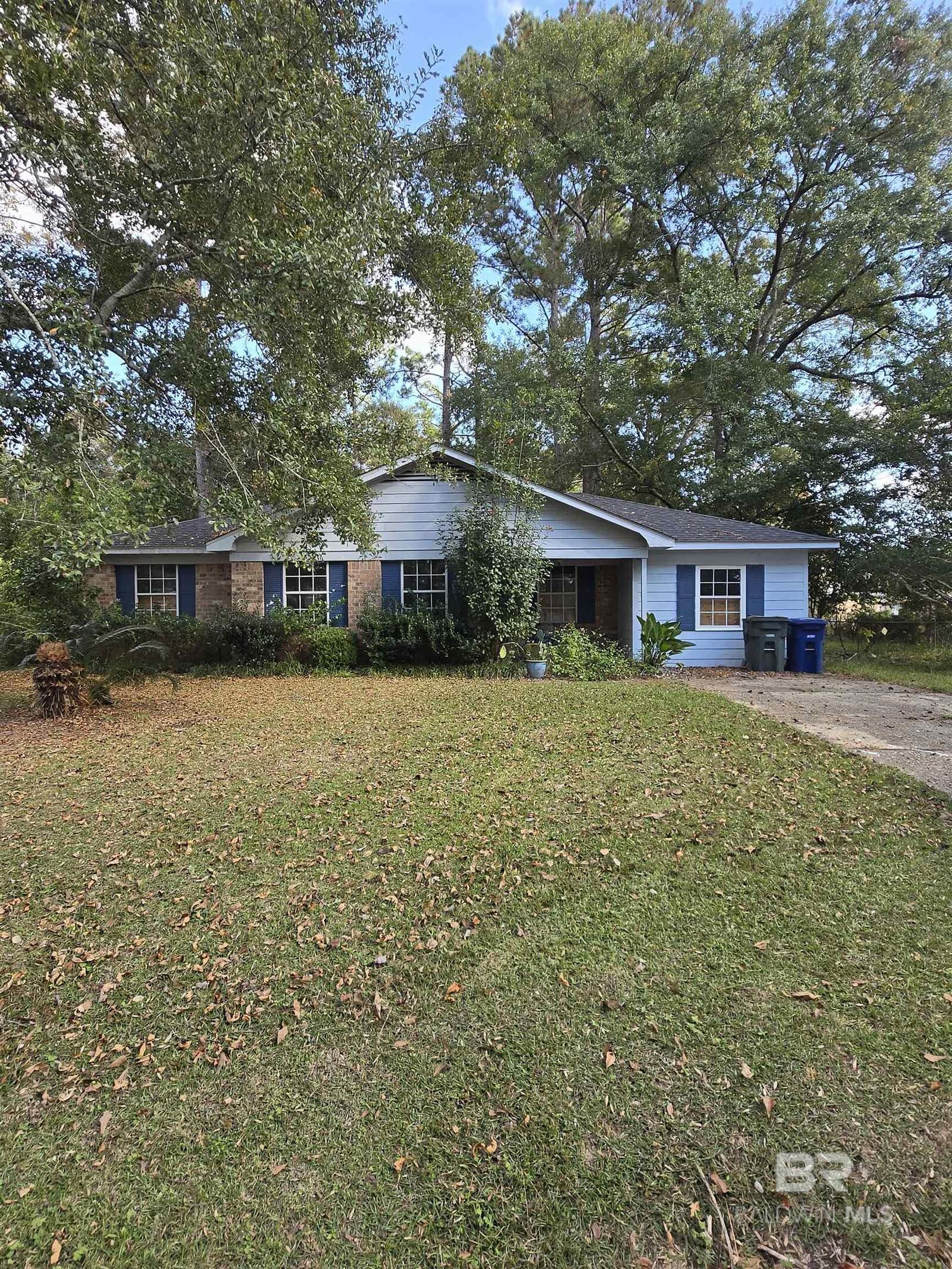 Property Photo:  1820 N Cedar Street  AL 36535 