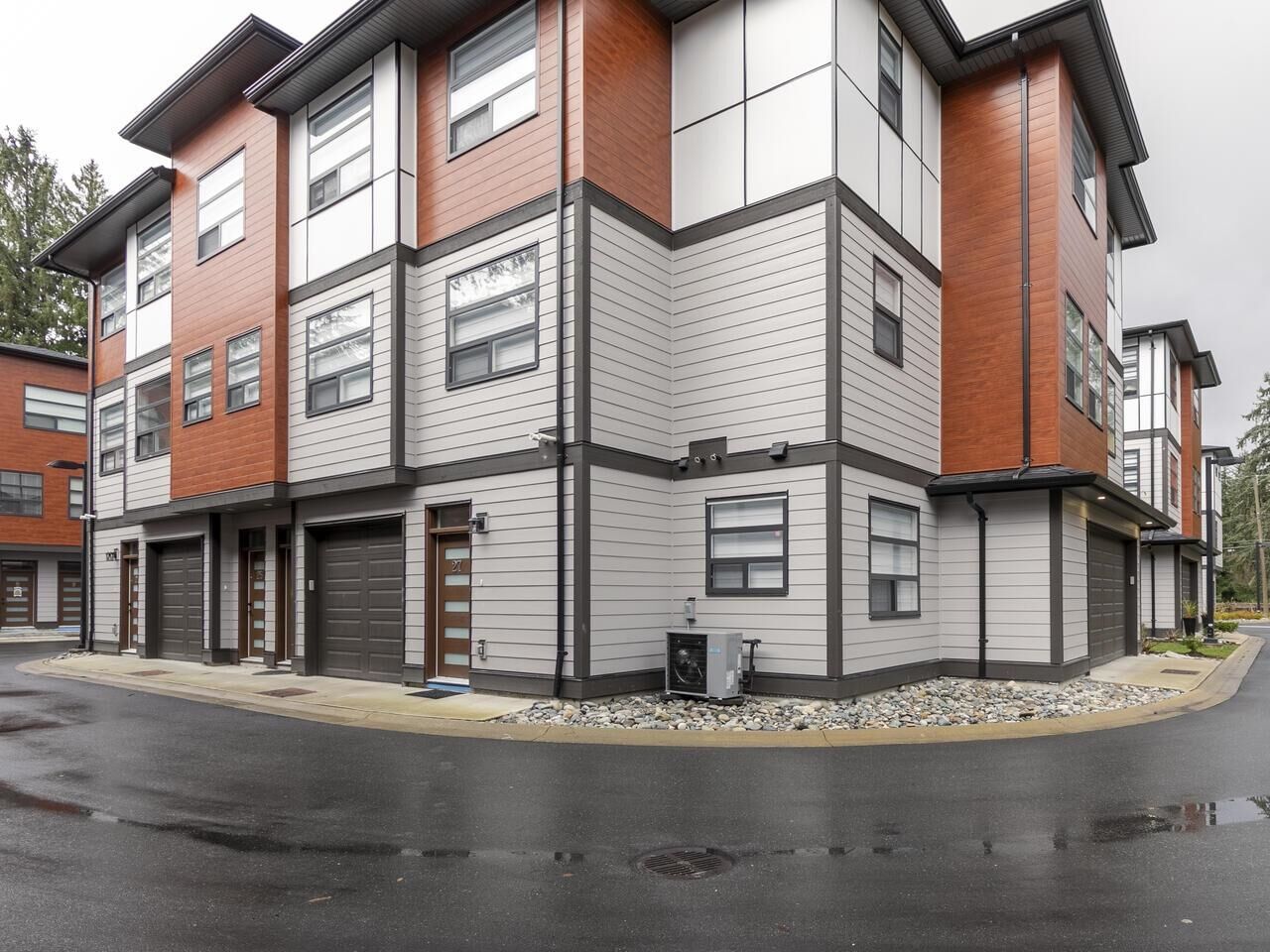 Property Photo:  32970 Tunbridge Avenue 27  BC V2V 0K9 