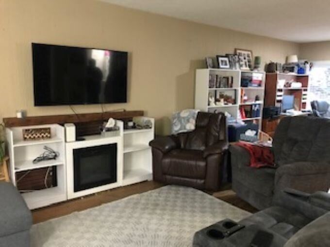 Property Photo: 33935 Pine Street BC V2S 2P4