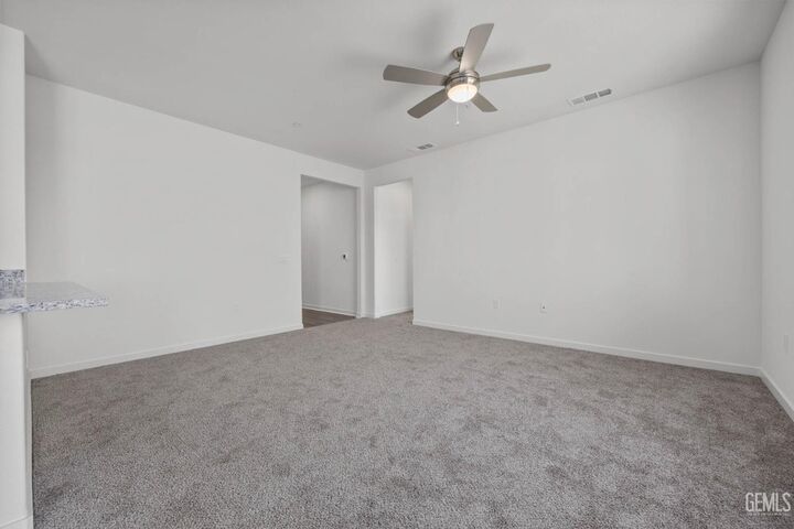 Property Photo: 7819 Ita Palm Way CA 93313