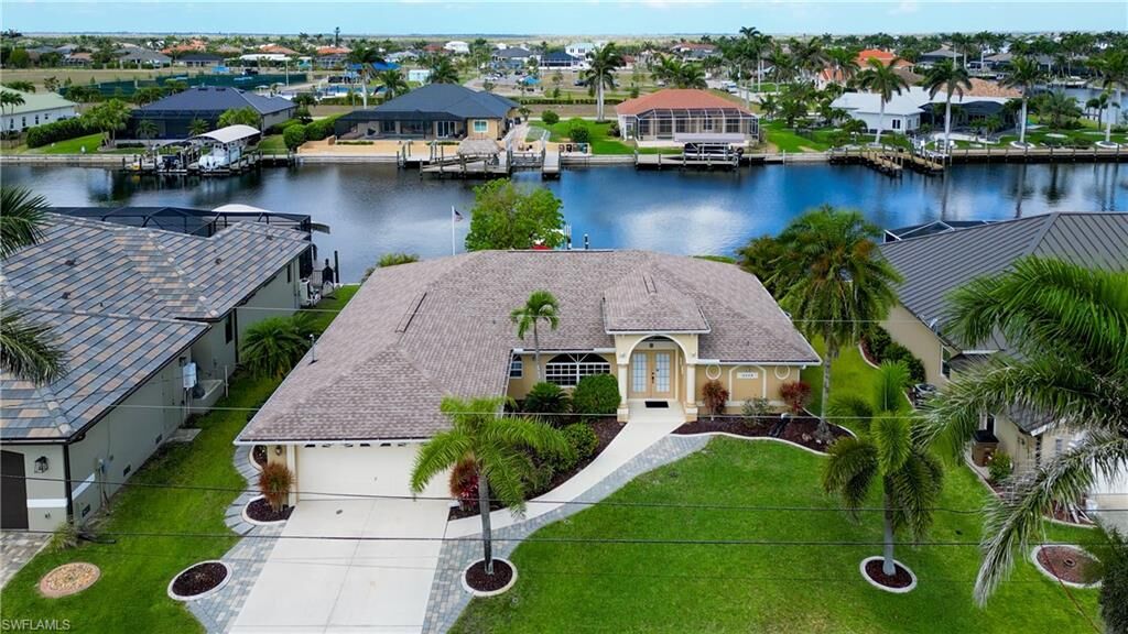 Property Photo:  4320 SW 26th Ave  FL 33914 