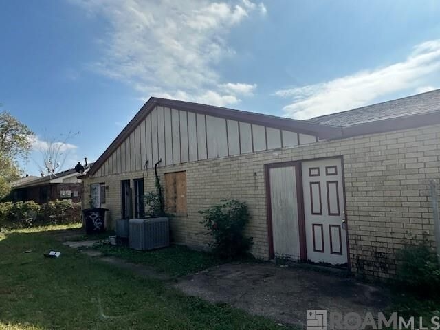 Property Photo:  12329-12331 Lorna Ave  LA 70815 