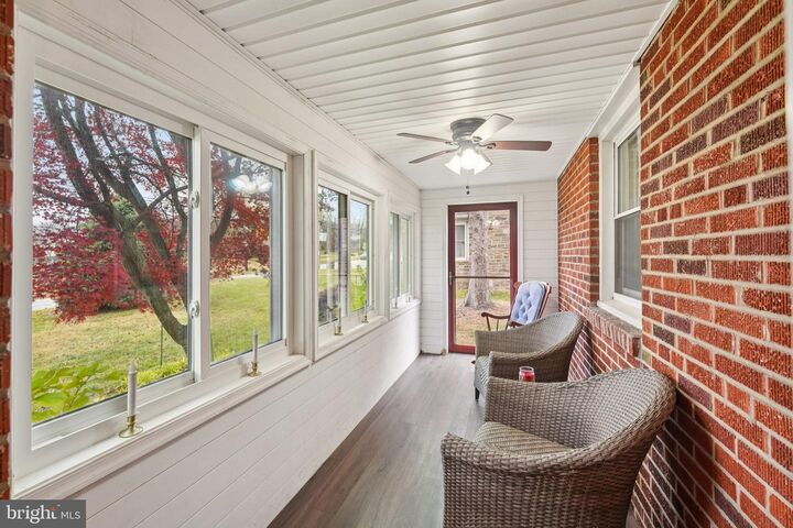 Property Photo:  203 S Oak Avenue  PA 19018 