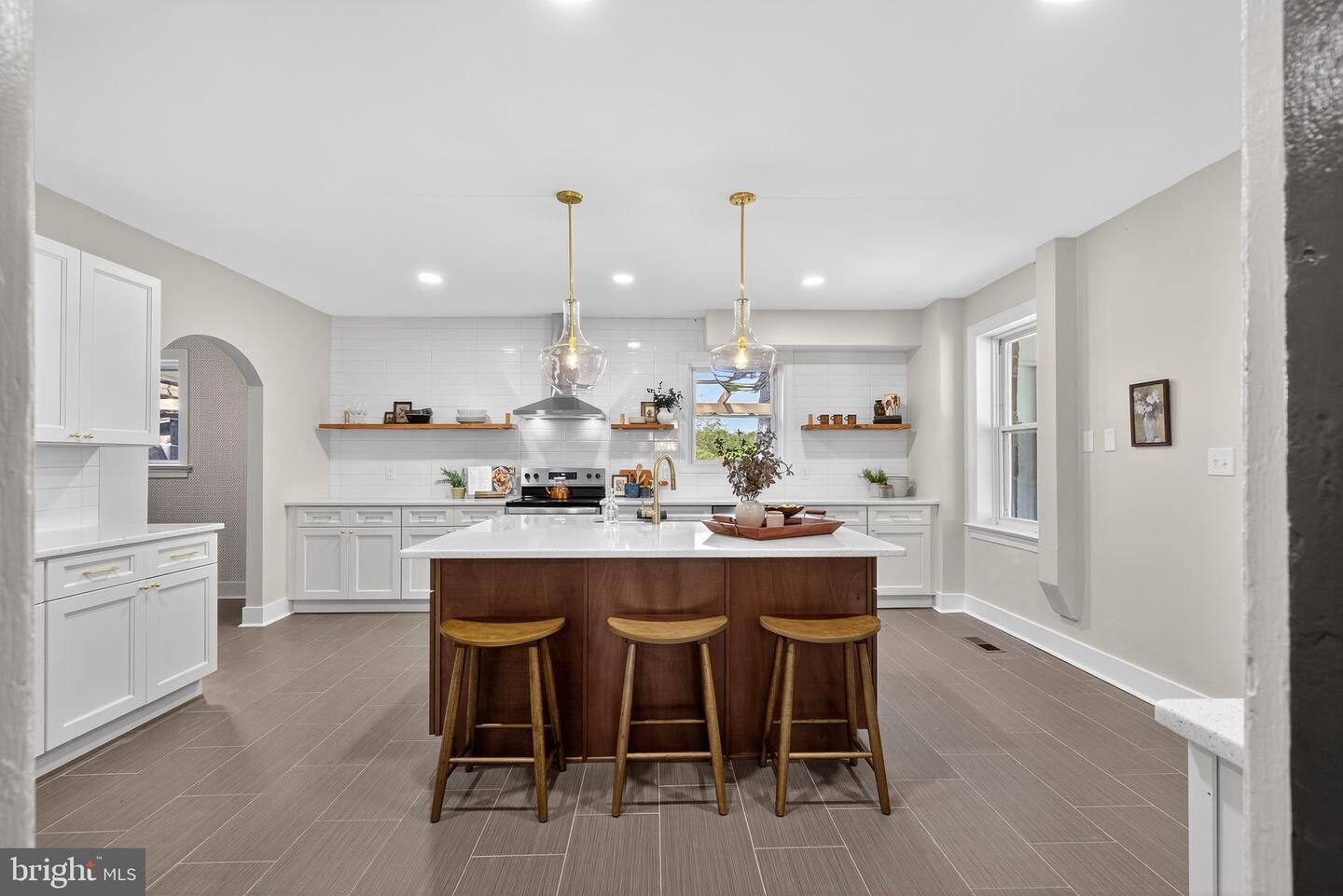 Property Photo:  225 E Canal Road  PA 17404 