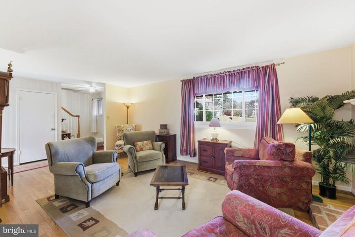 Property Photo:  8601 Kenilworth Drive  VA 22151 