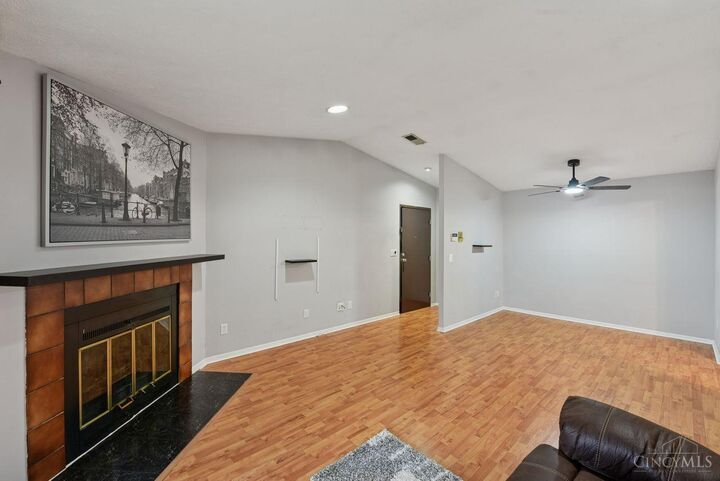 Property Photo:  7238 Creekview Drive  OH 45247 