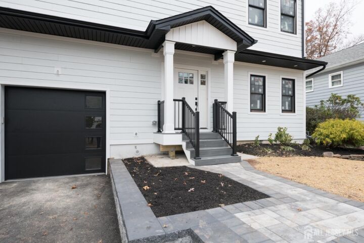 Property Photo:  21 Heathcote Avenue  NJ 08817 