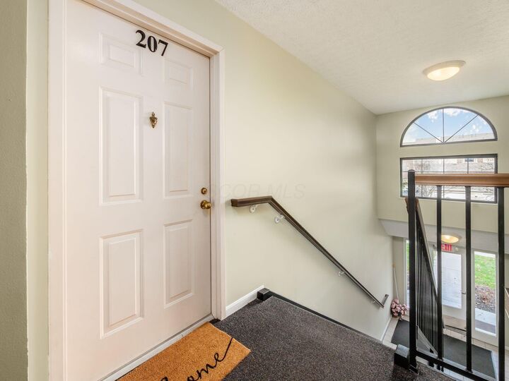 Property Photo:  6755 Meadow Creek Drive  OH 43235 