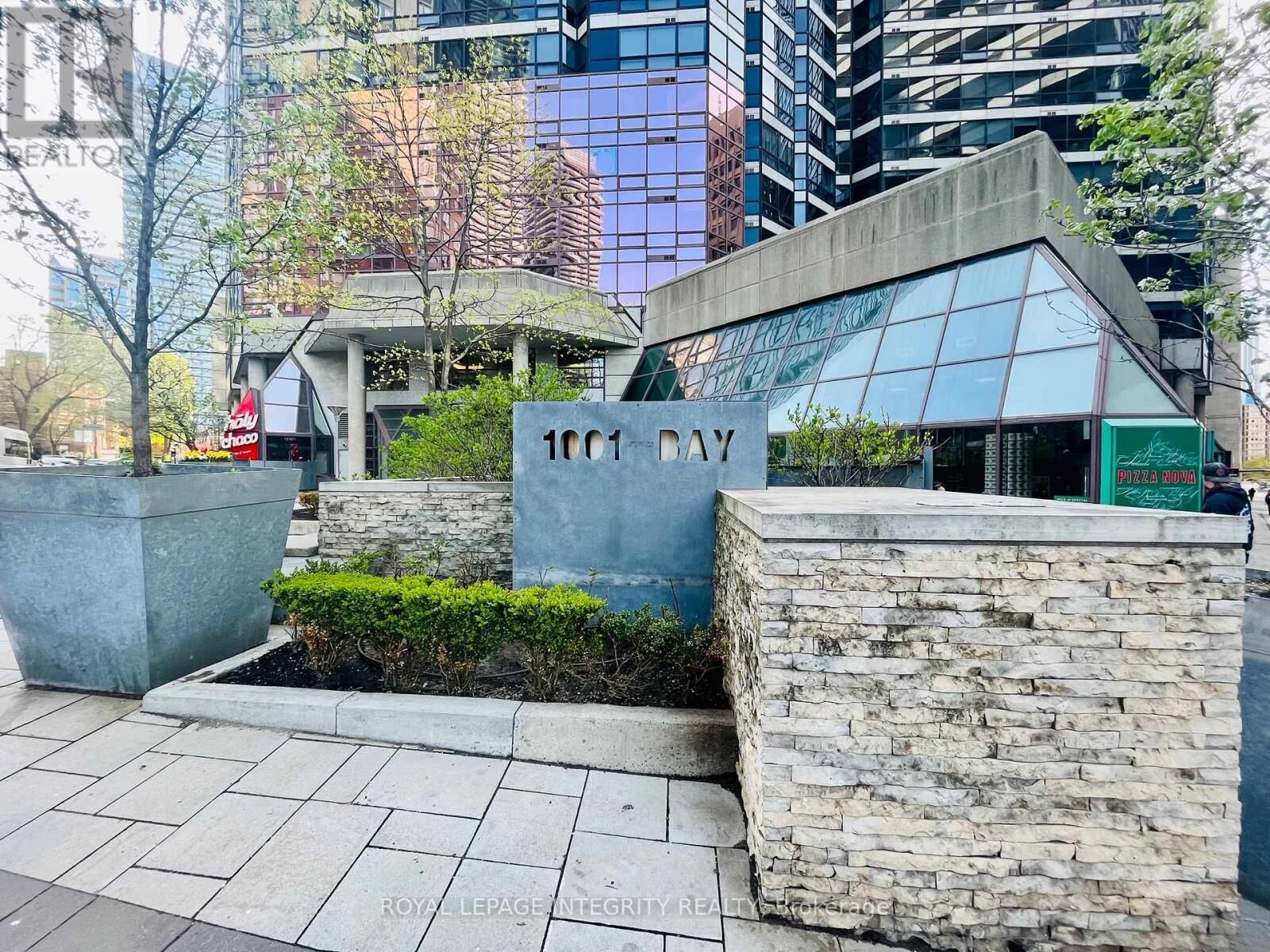 Property Photo:  1001 Bay Street 406  ON M5S 3A6 