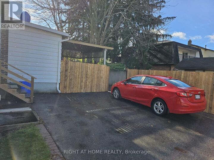 Property Photo: 1422 Simcoe Street North ON L1G 4X6