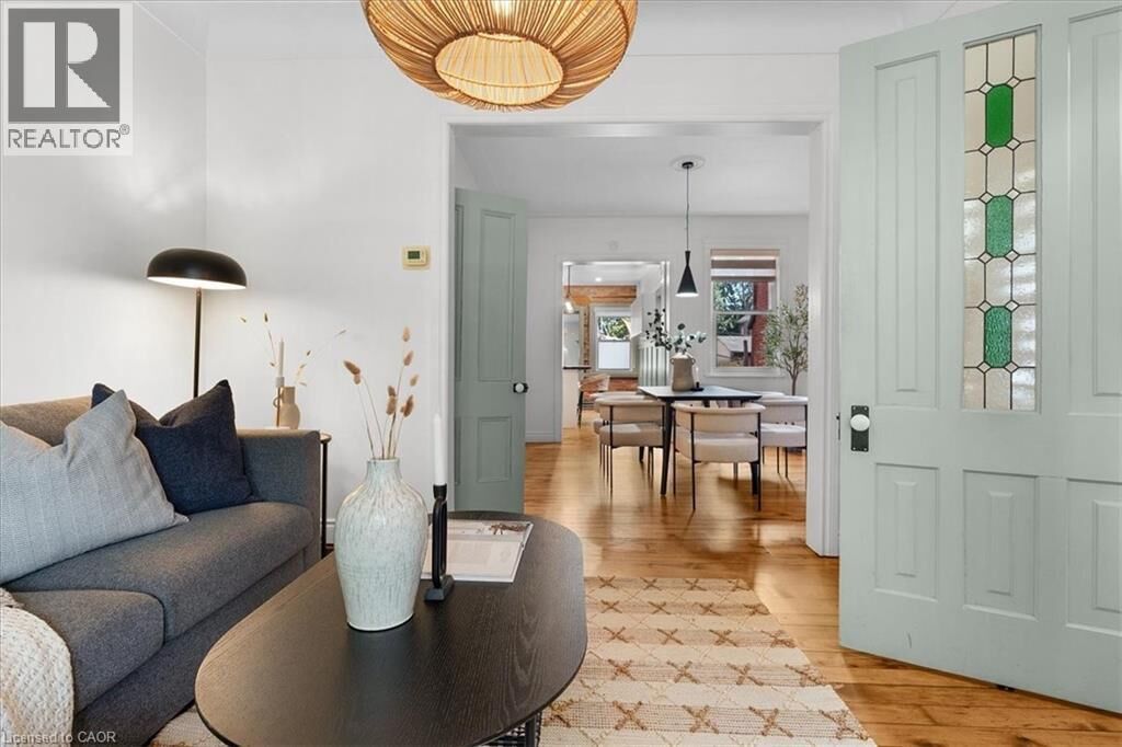 Property Photo:  40 Emerald Street North  ON L8L 5K3 