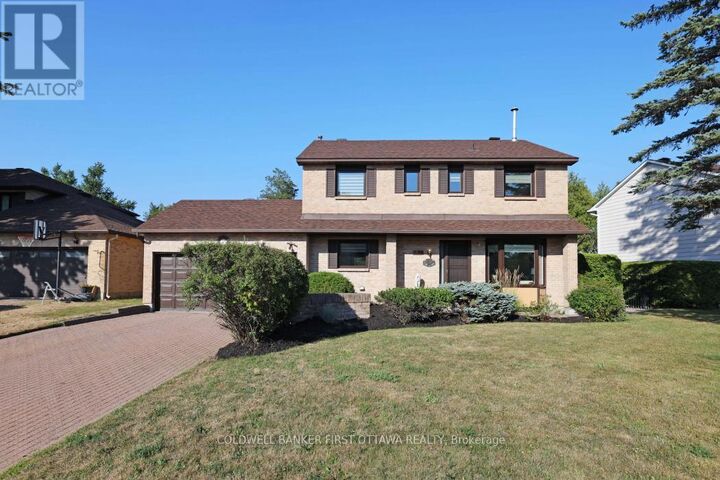 Photo de la propriété:  338 Liard Street  ON K2S 1J8 