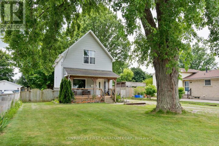 Property Photo: 41 South Edgeware Road ON N5P 2H5