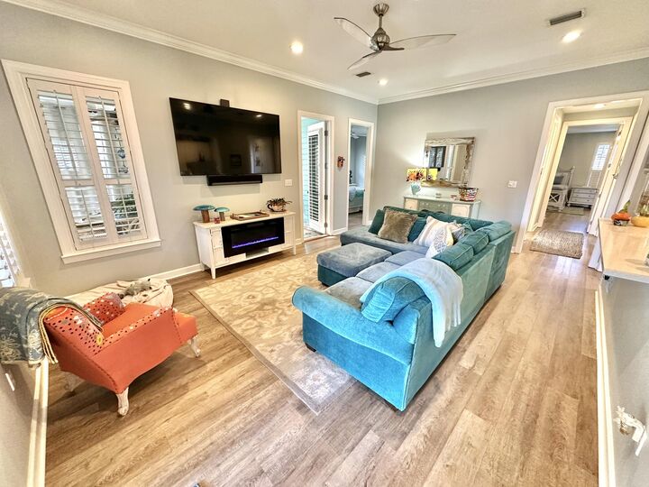 Property Photo:  1998 Shannons Cove  FL 32550 