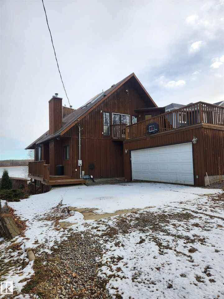 Property Photo: 52231 Rge Road 24 5 AB T7Y 2K7