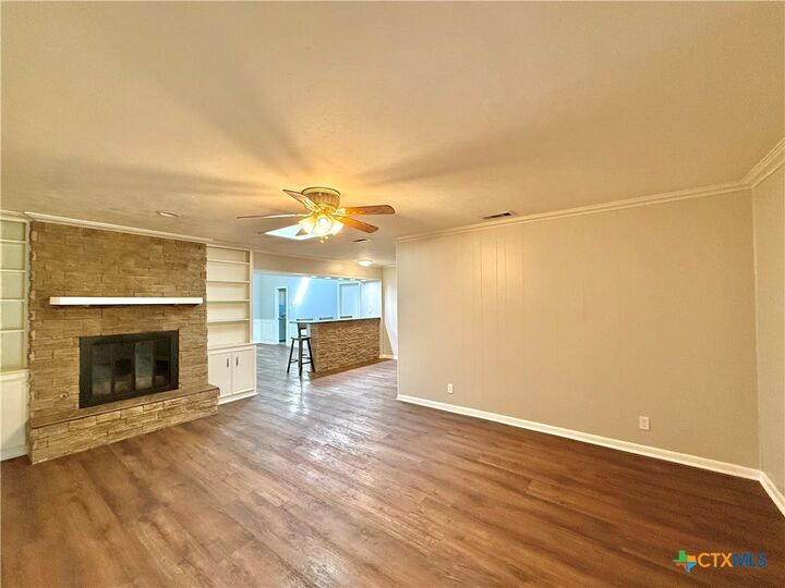 Property Photo: 316 Buckingham Street TX 77904