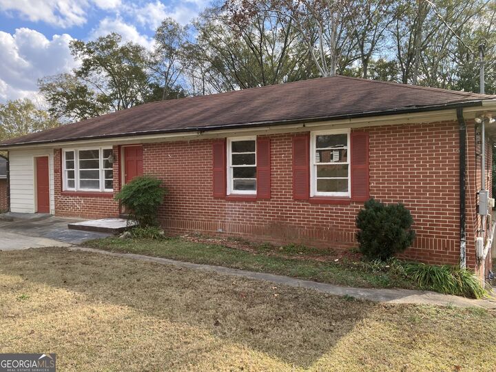 1031 Pine Street NE  Conyers GA 30012 photo