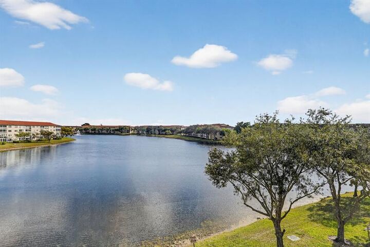 13100 SW 11th Ct 407  Pembroke Pines FL 33027 photo