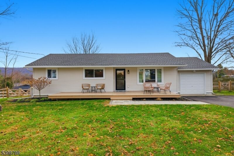 Property Photo:  102 Sunnyview Avenue East  NJ 07840 