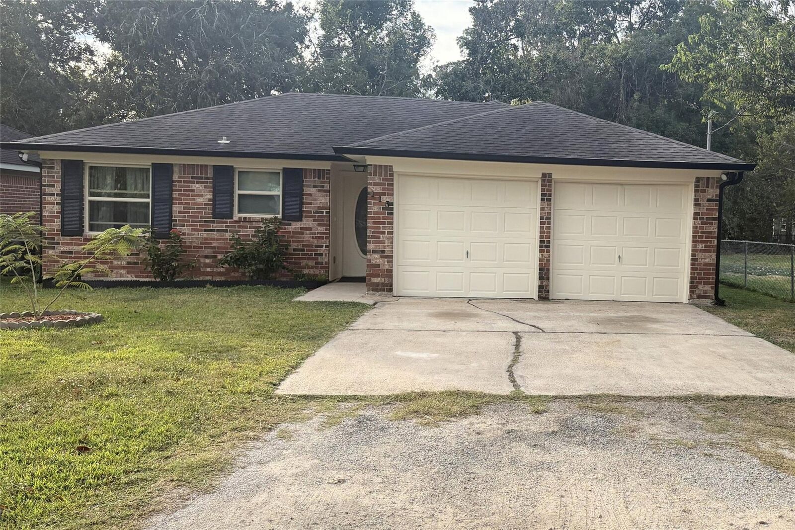 Property Photo:  115 N Shirley Street  TX 77511 