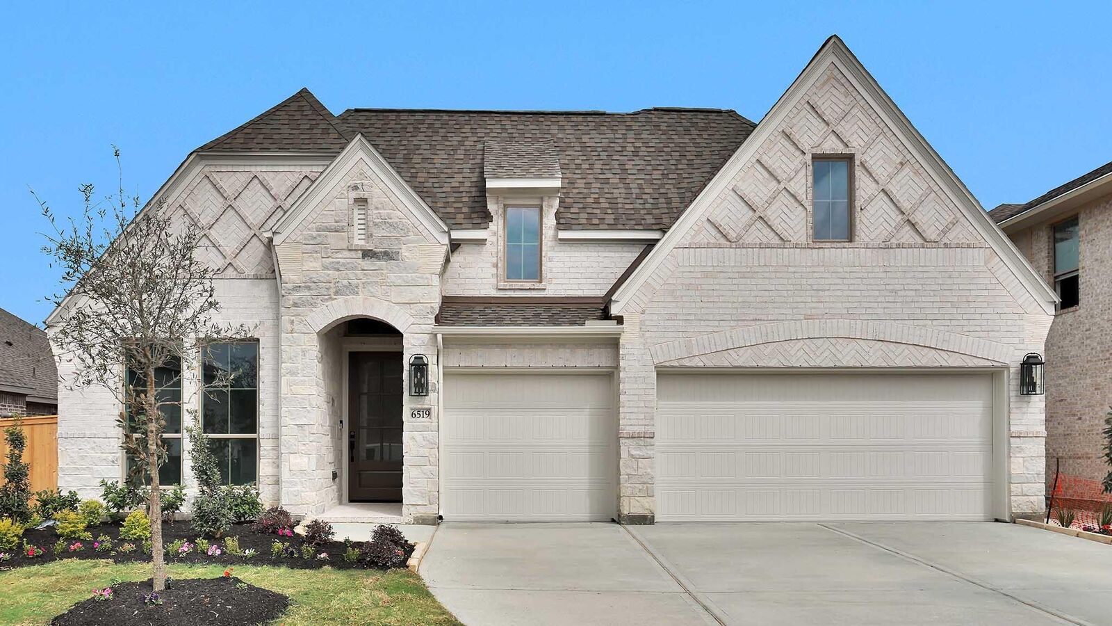 Property Photo:  6519 Yellow Rose Court  TX 77578 