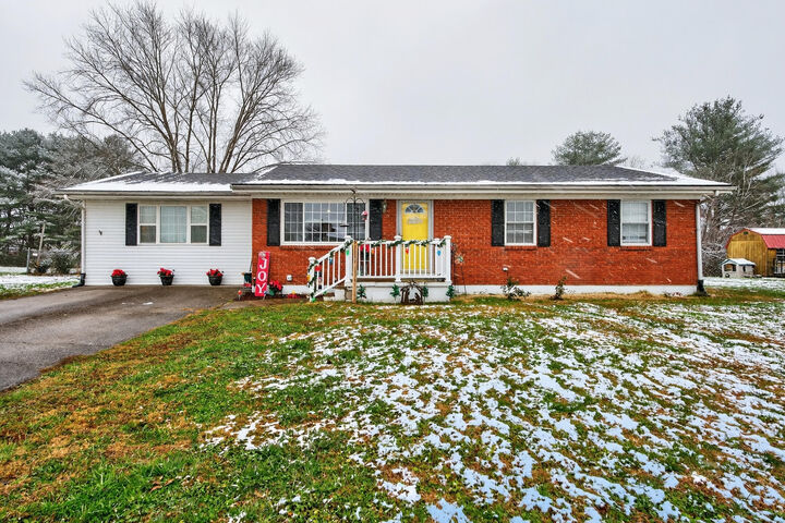 Property Photo:  315 S Winn Avenue  KY 40336 