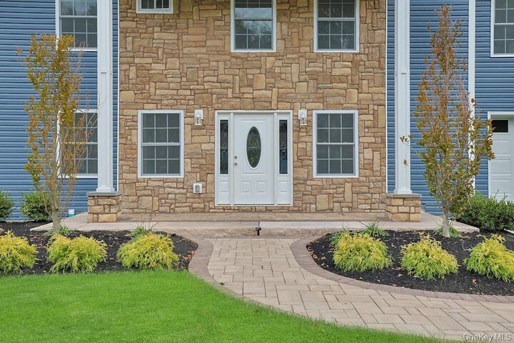 Property Photo:  36 Windmill Lane  NY 10956 