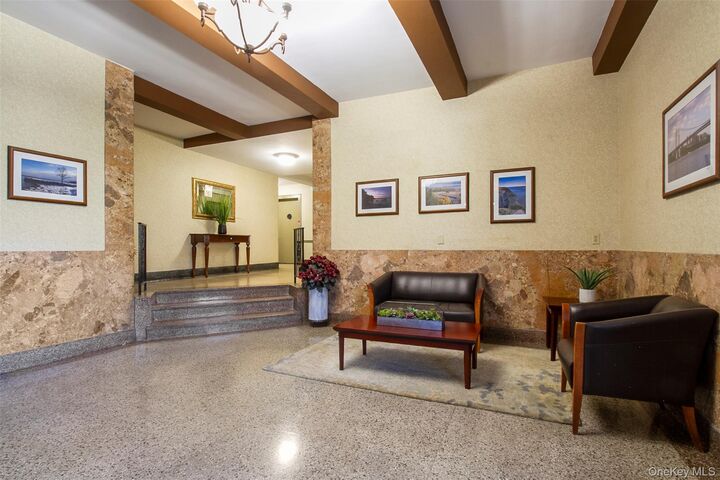 Property Photo:  565 Broadway 4A  NY 10706 