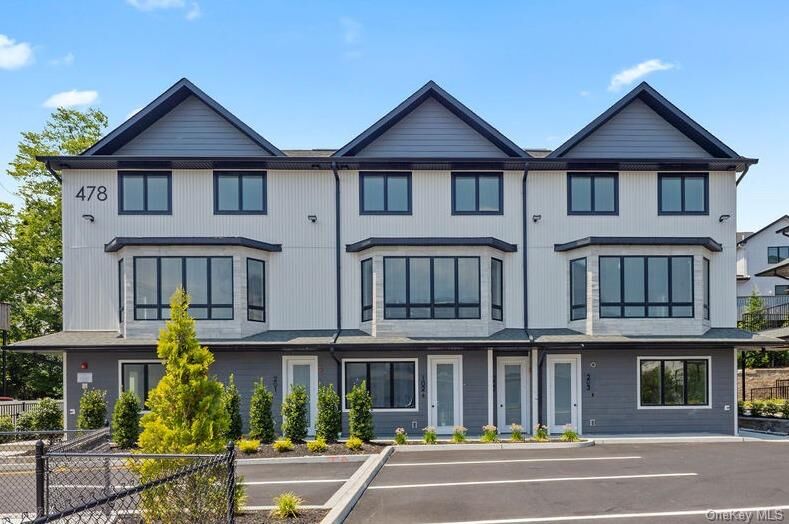 Property Photo: 478 W Central Avenue 203 NY 10977