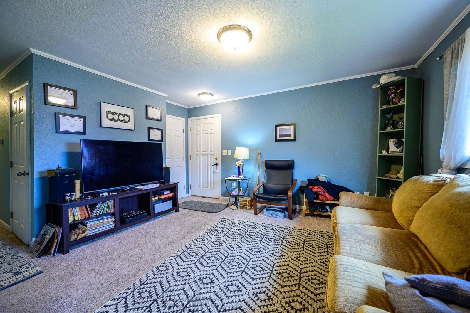 Property Photo:  420 Racine St 109  WI 53185 