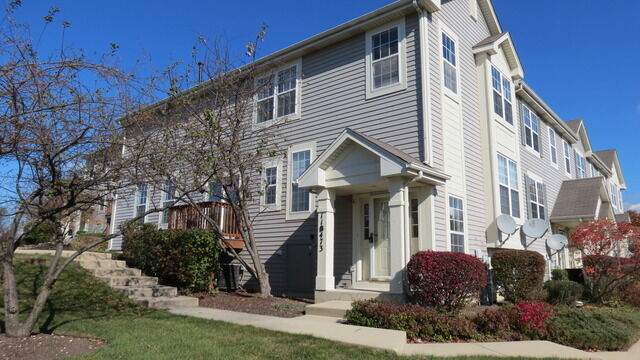 11S473 Rachael Court  Willowbrook IL 60527 photo
