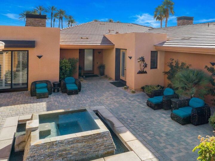 Property Photo:  50020 Via Puente  CA 92253 