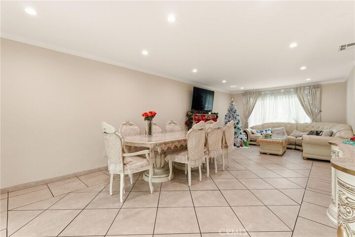 Property Photo:  20442 Runnymede  CA 91306 